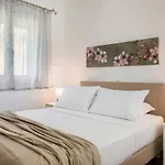 Apollonides Seafront Villa1 Aoede * Lixúri